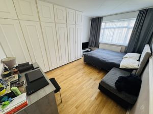 Photo 4- click for photo gallery